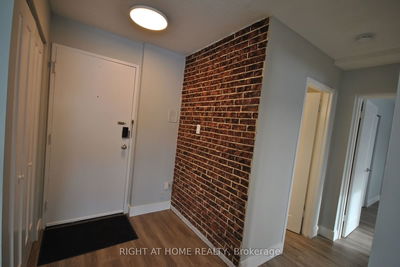 Unit 106C — 2041 Arrowsmith Dr, Beacon Hill North - South and Area - 2108 - Beacon Hill South image-0-3