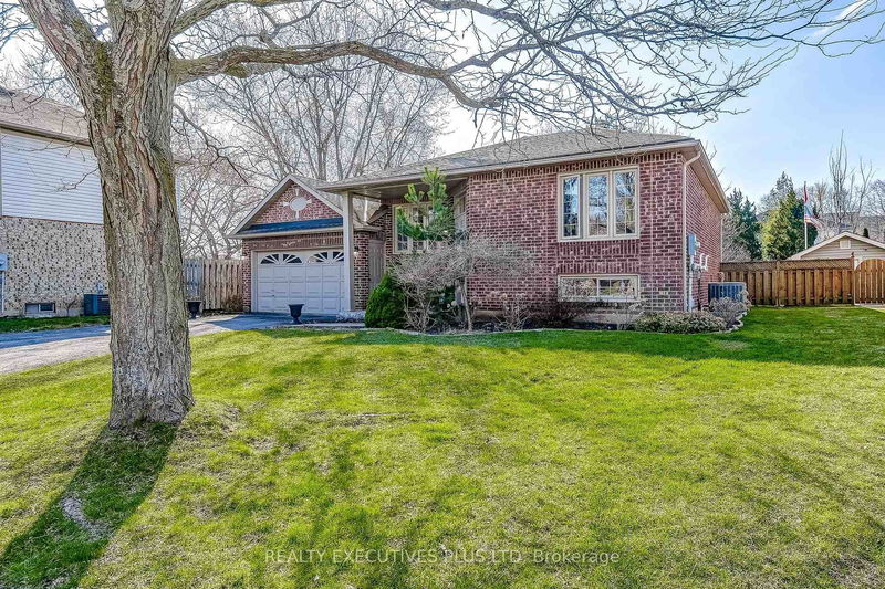 home for sale on 107 MADISON Court W