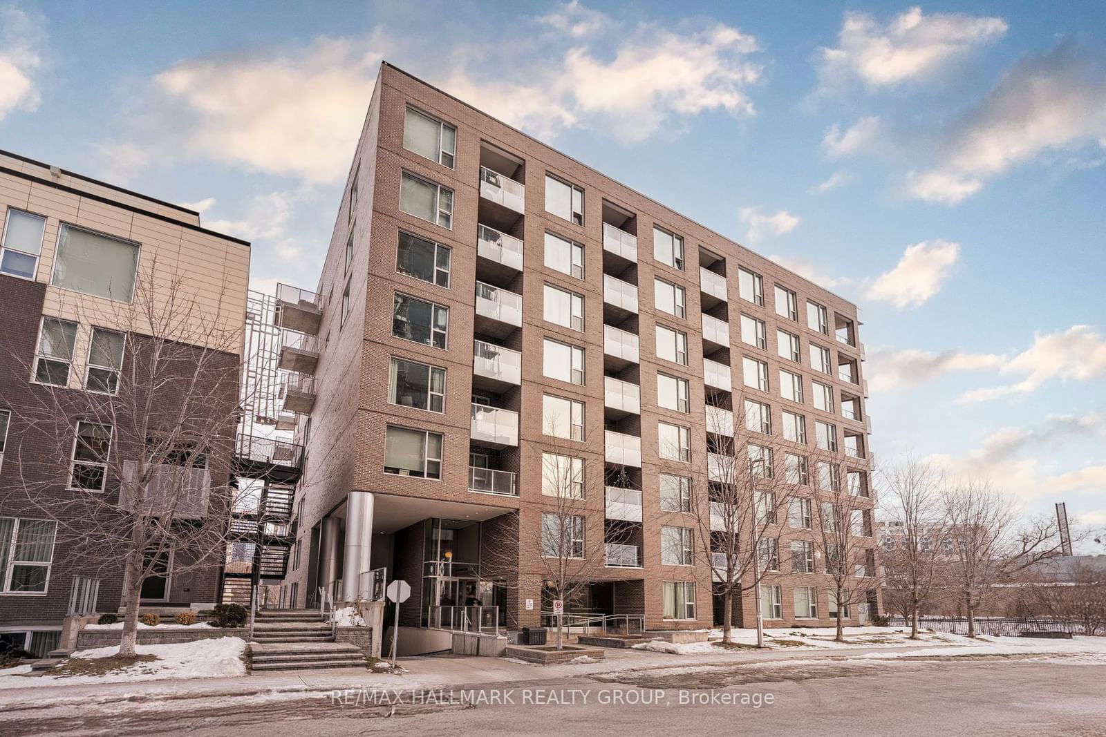 Condo for sale at 326-300 Lett Street, West Centre Town, 4204 - West Centre Town, K1R 0A8 - MLS: X11912080