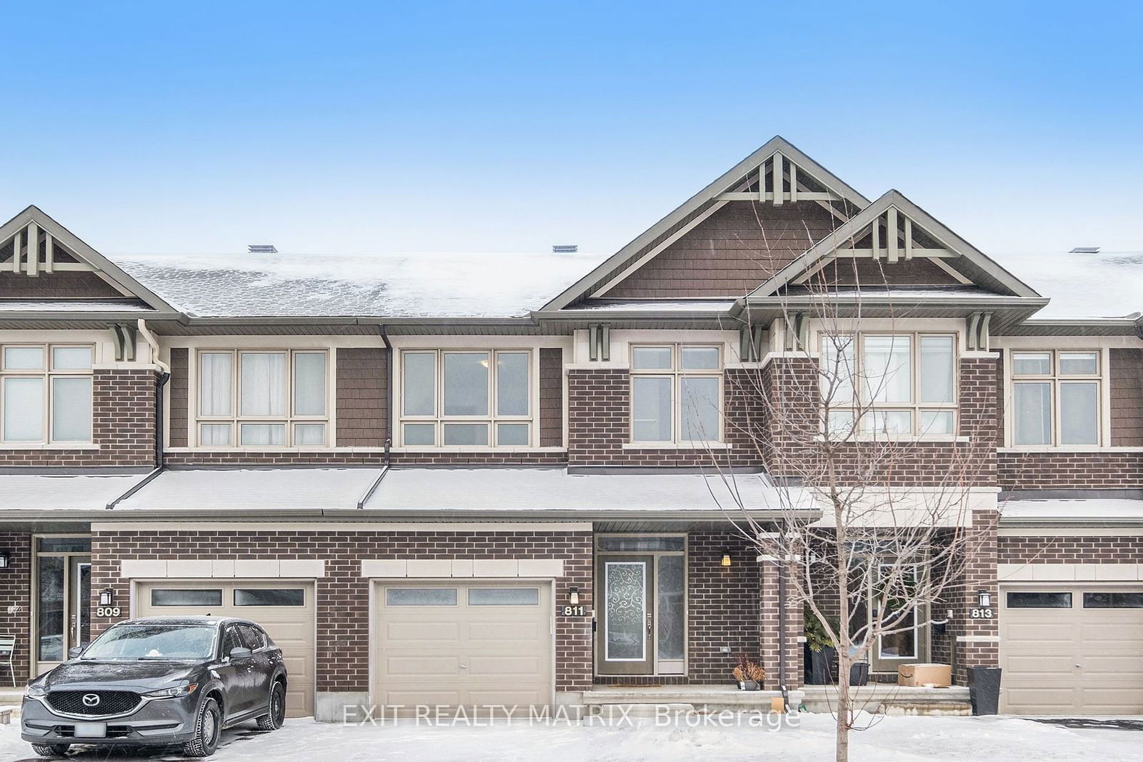 Townhouse sold at 811 Clapham Terrace, Stittsville - Munster - Richmond, 8203 - Stittsville (South), K2S 2N8 - MLS: X11912299