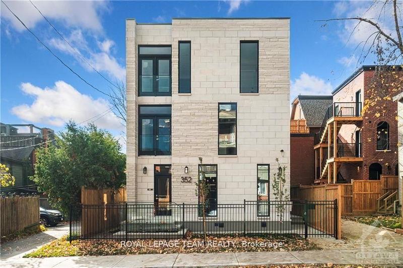 home for lease on 5-352 LYON Street N