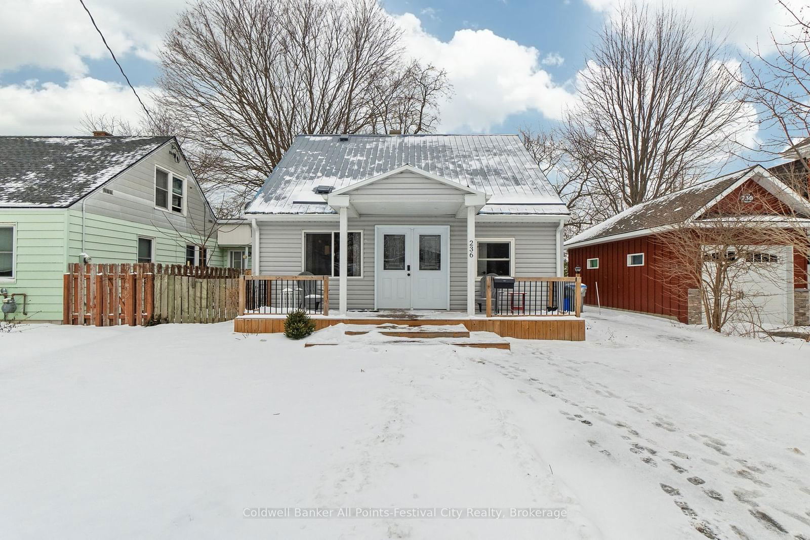 Detached House for sale at 236 Elgin Avenue, Goderich, Goderich Town, N7A 2E9 - MLS: X11912632