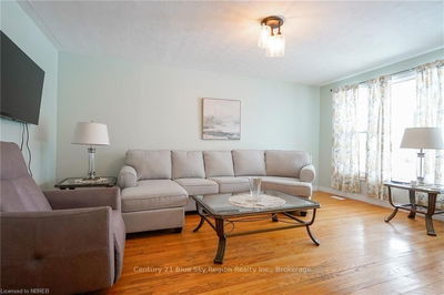14 MARSHALL PARK Dr, North Bay - Ferris image-0-4