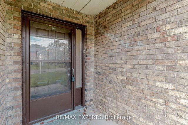 9 - 34 Bow Valley Drive