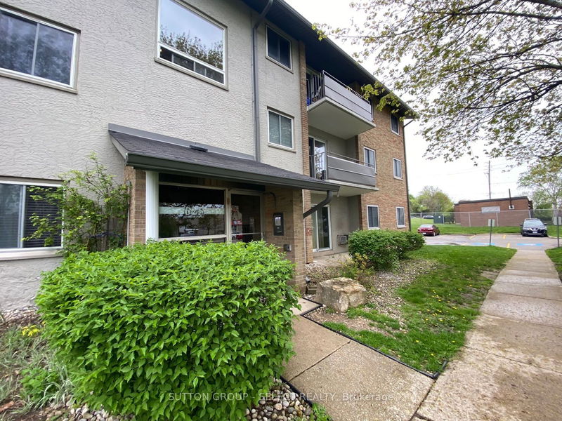 home for sale on 11-625 Wonderland Road S
