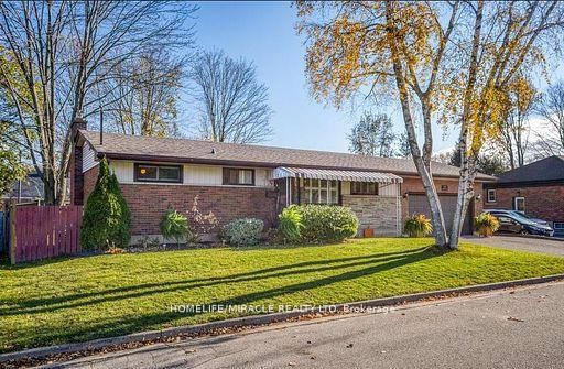 home for lease on 25 Beverly Road