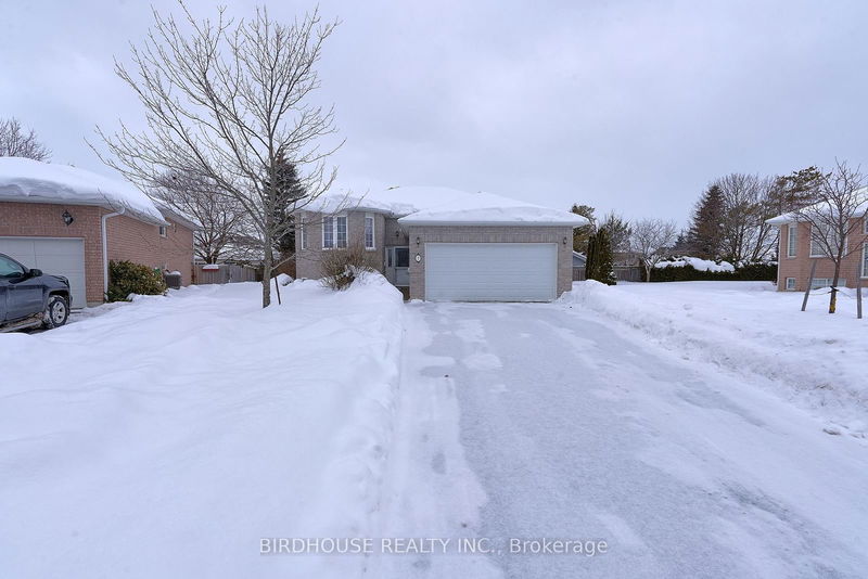 home for sale on 7 Samuel Place