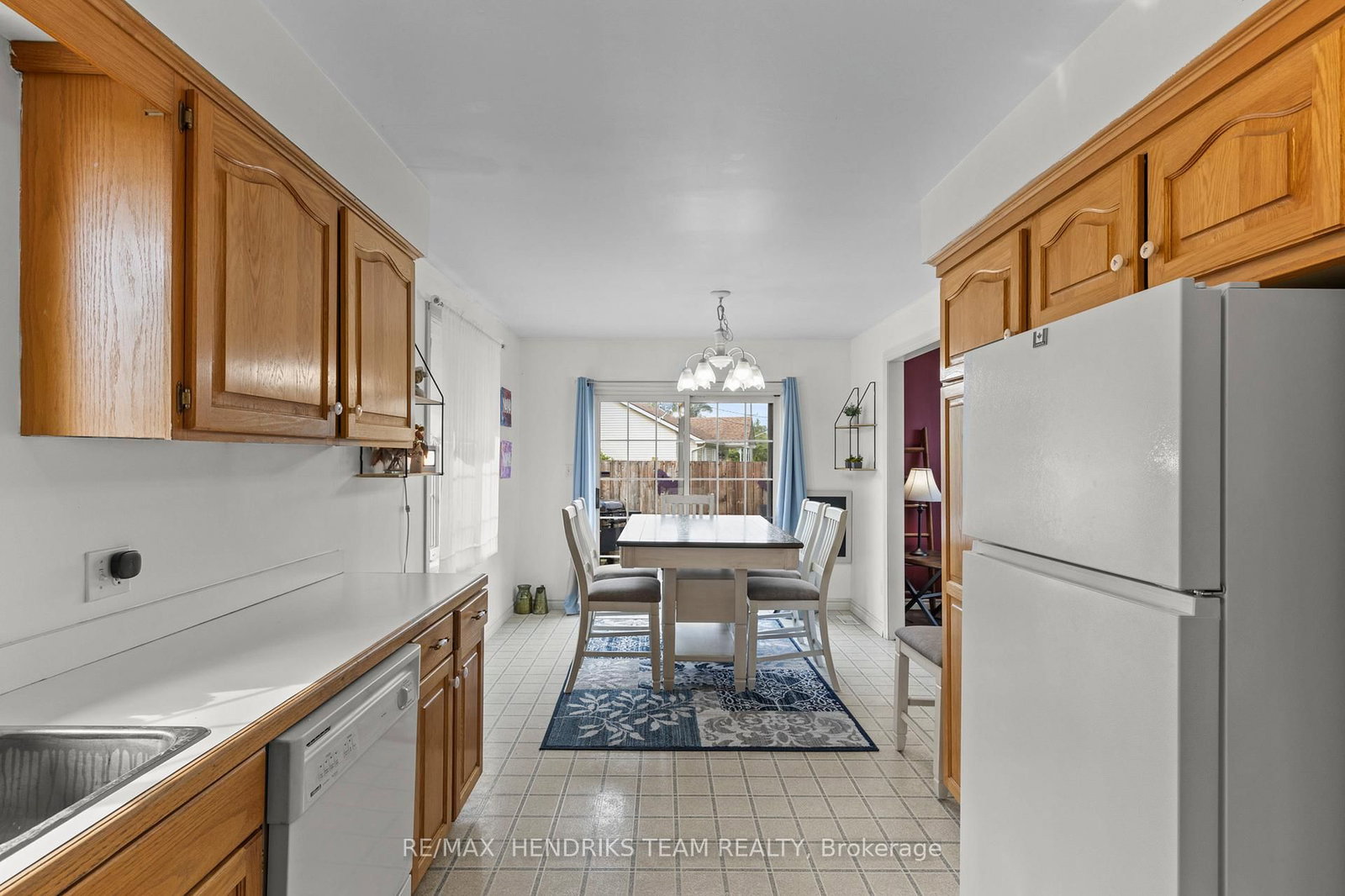 Listing Image 16