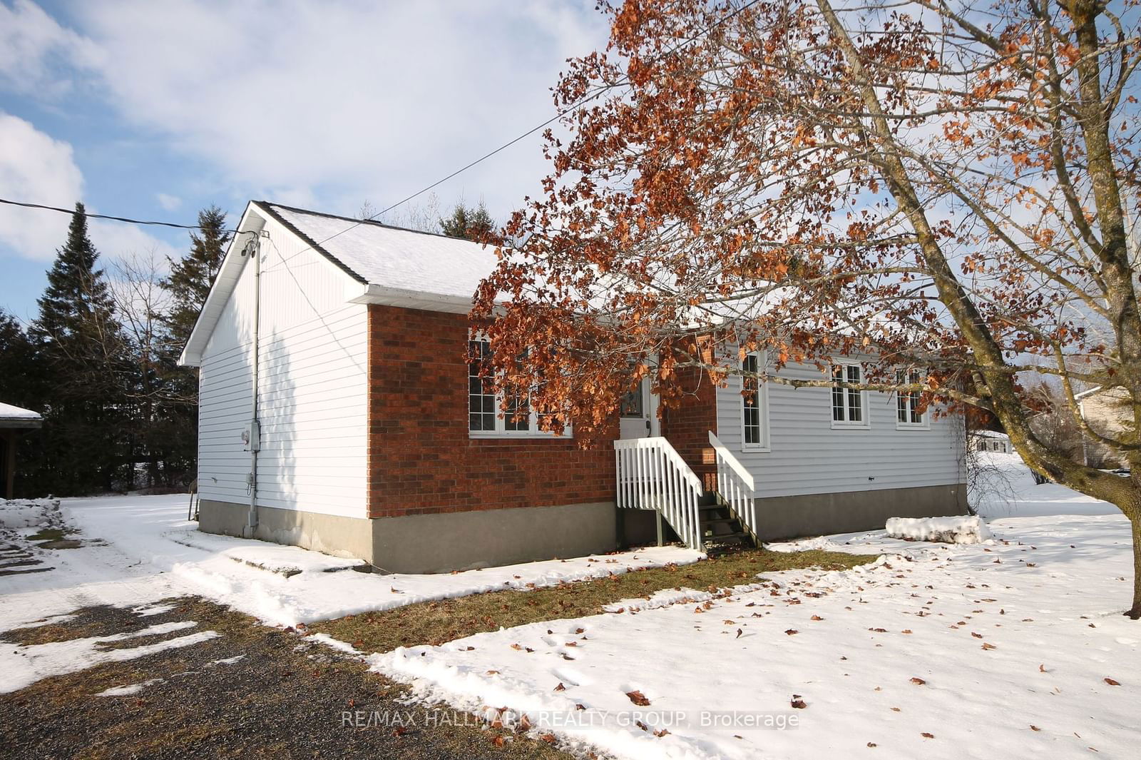 Detached House sold at 30 Alyssa Drive, North Dundas, 707 - North Dundas (Winchester) Twp, K0A 2R0 - MLS: X11913566