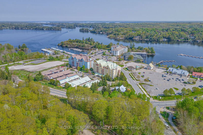 Unit 605 — 130 Steamship Bay Rd, Gravenhurst -  image-0-0