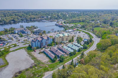 Unit 605 — 130 Steamship Bay Rd, Gravenhurst -  image-0-2