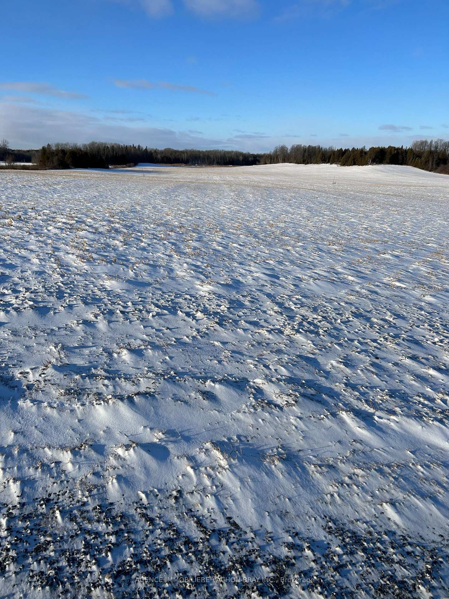 Building at 10 Concession 10 Conc, North Glengarry, 721 - North Glengarry (Lochiel) Twp