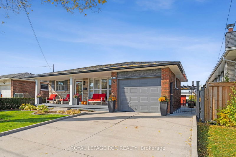 home for sale on 440 Mt Albion Road