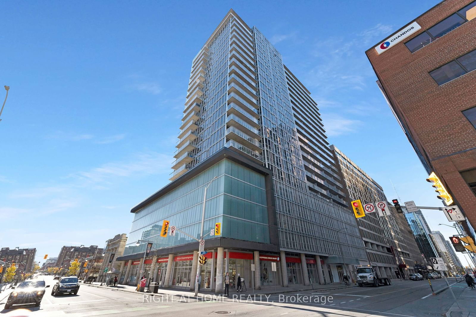 Condo sold at 1910-324 LAURIER Avenue, Ottawa Centre, 4102 - Ottawa Centre, K1P 0A6 - MLS: X11914285