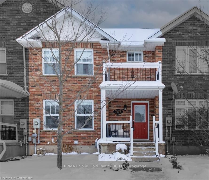 Townhouse sold at 707 Brandenburg Boulevard, Waterloo, N2T 2V4 - MLS: X11914339