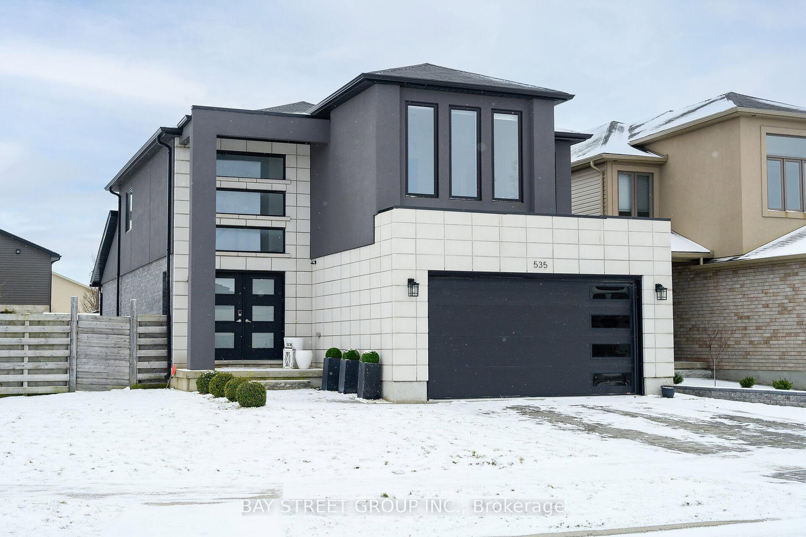 Listing Image 1