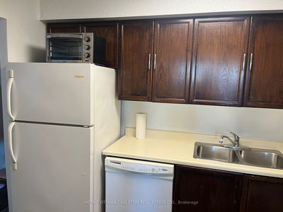 Unit 202 — 1500 Riverside Dr, Alta Vista and Area - 3602 - Riverview Park image-0-3