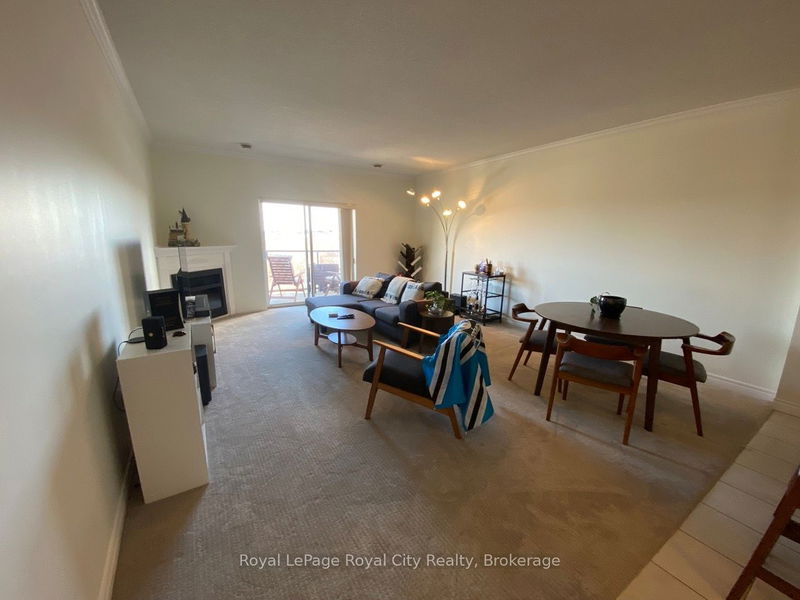 home for lease on 805-60 Wyndham Street S