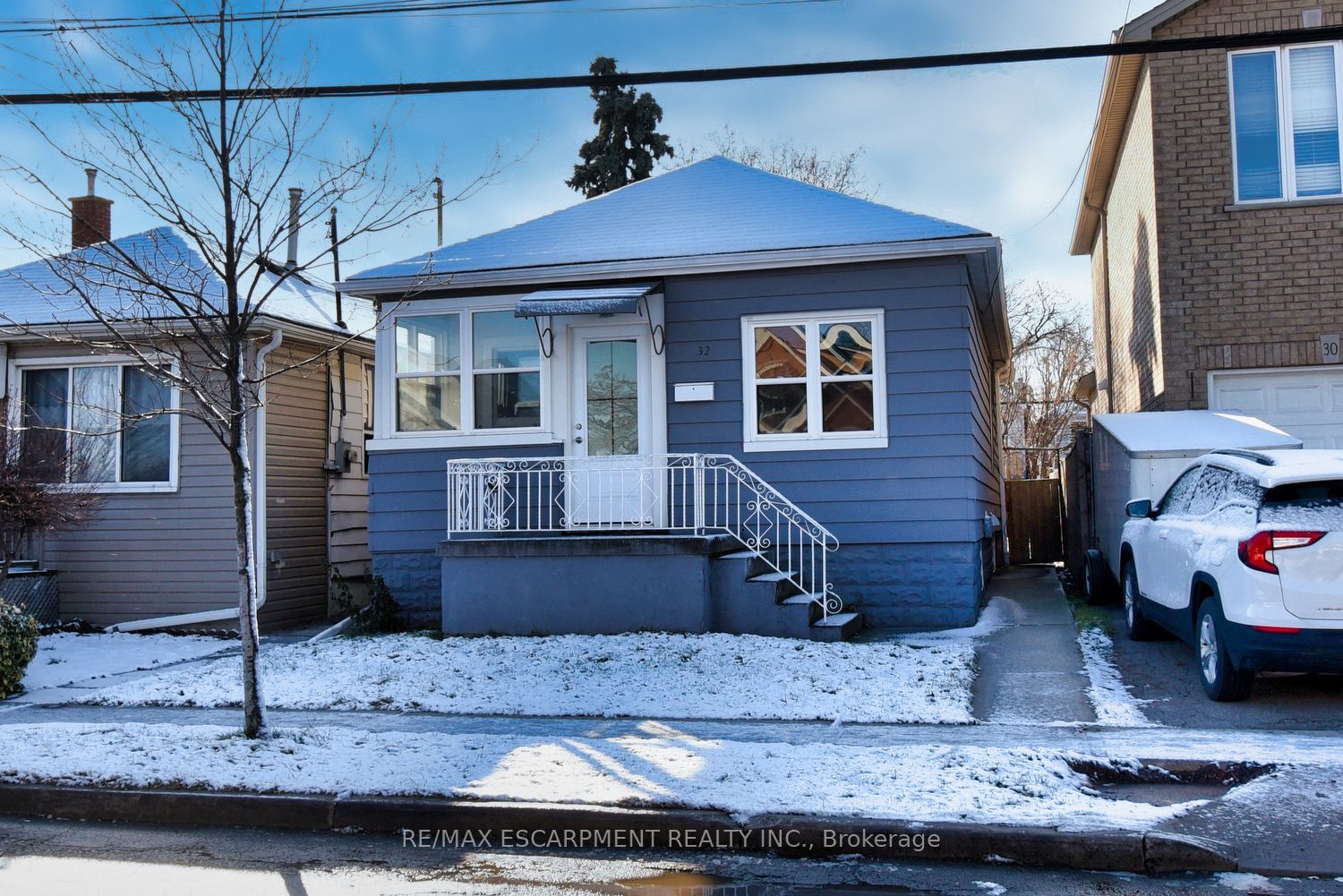 Detached House for sale at 32 Vansitmart Avenue, Hamilton, Homeside, L8H 3A3 - MLS: X11914873