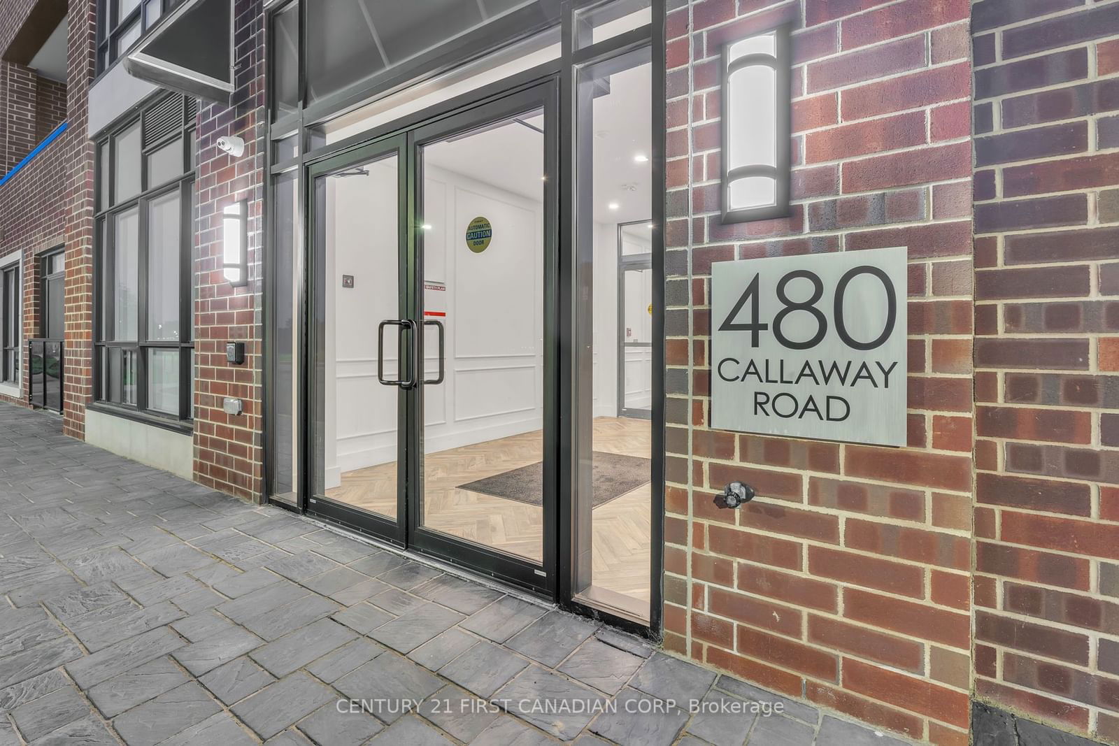 Condo sold at 716-480 CALLAWAY Road, London, North R, N6G 0Z3 - MLS: X11915155