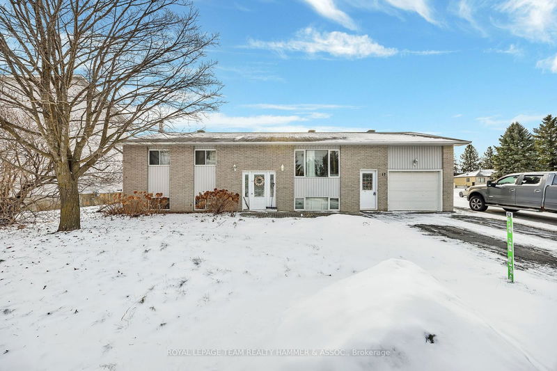 17 Blais St, Russell - 602 - Embrun image-0-0