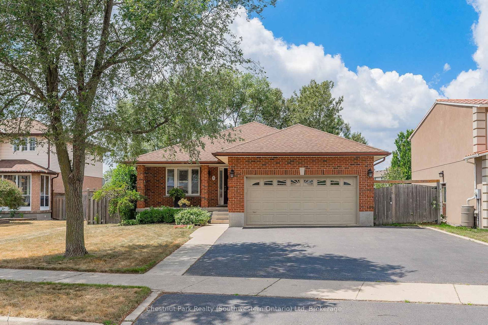 Detached House sold at 8 Flaherty Drive, Guelph, Willow West/Sugarbush/West Acres, N1H 8K3 - MLS: X11915849