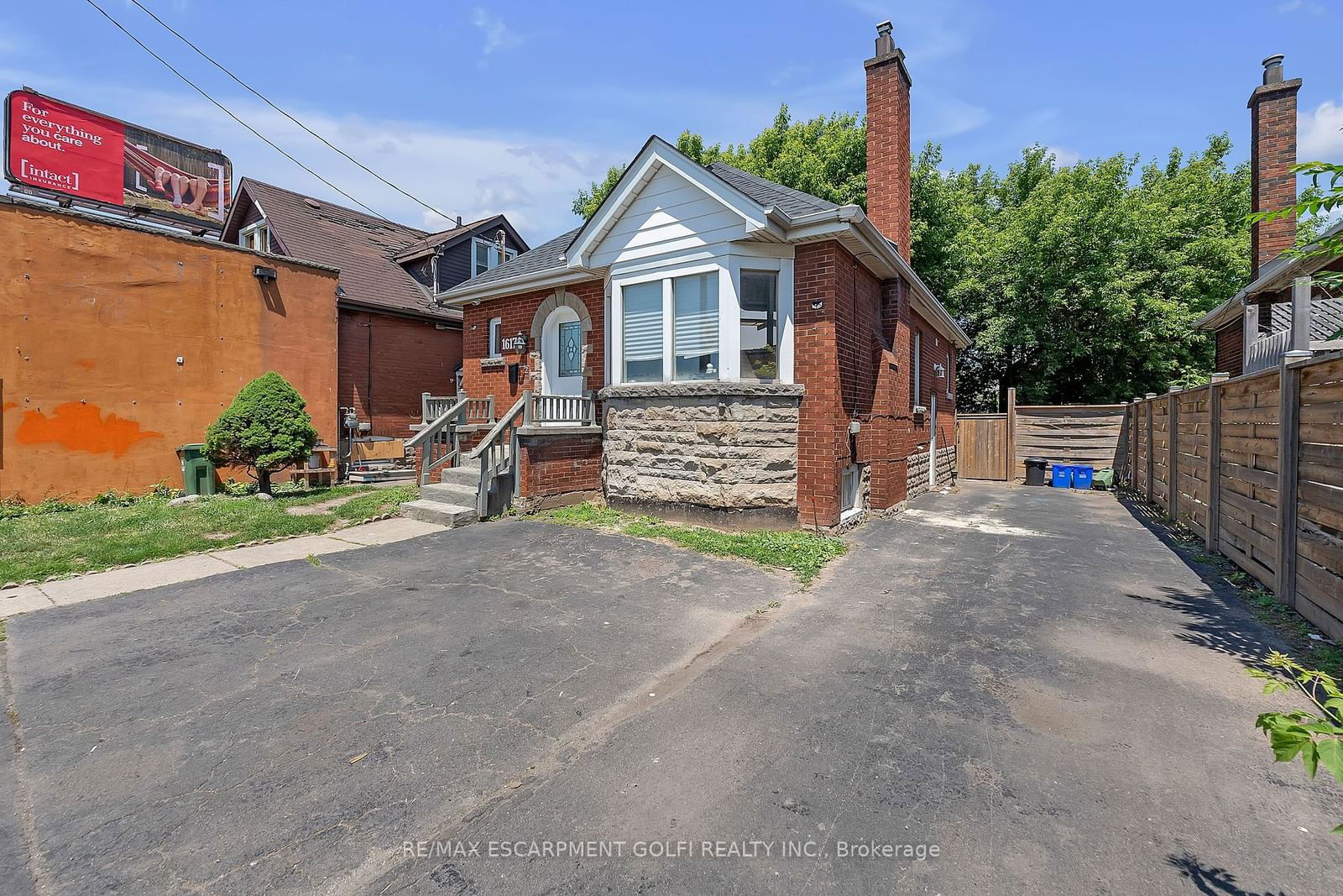 Detached House for sale at 1617 Main Street, Hamilton, Homeside, L8H 1C4 - MLS: X11915885