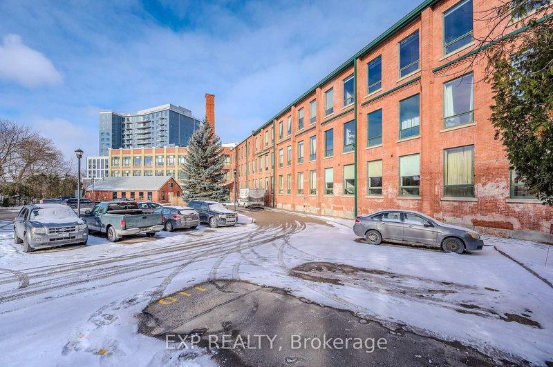 221 - 26 Ontario St, Guelph, N1E 7K1 | Image 3