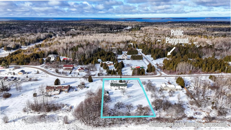 26 Maple Golf Cres, Northern Bruce Peninsula, N0H 2R0 | Image 2