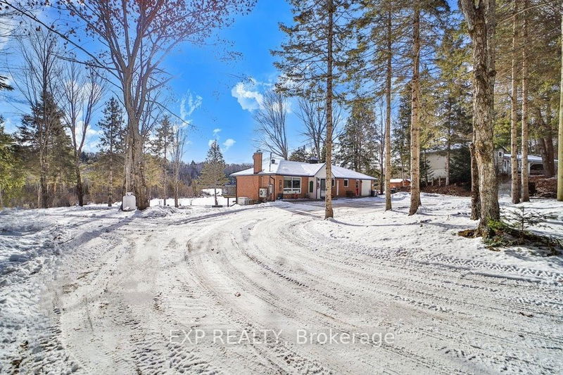 40 Gilmour Point Rd, North Kawartha - Rural North Kawartha image-0-0