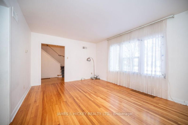 Room1