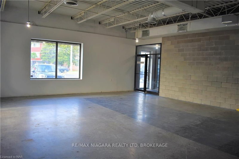 5 - 601 SOUTHWORTH St S, Welland, L3B 2A2 | Image 3