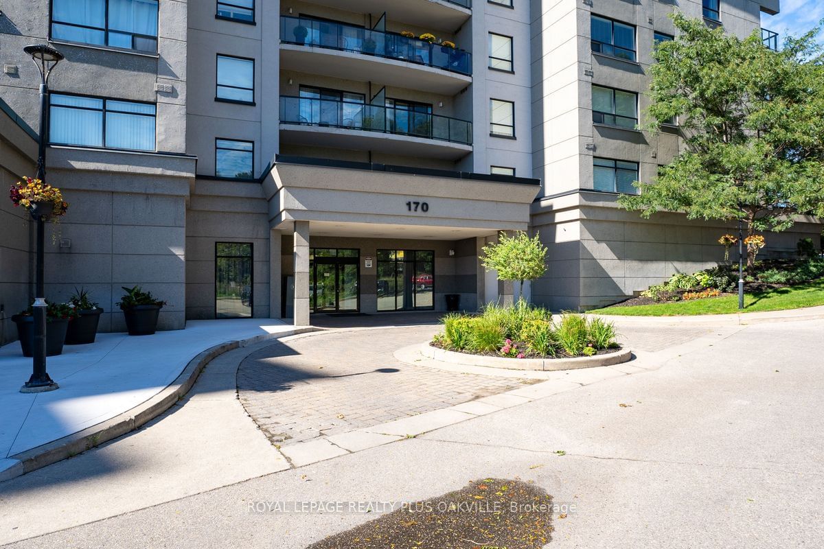 Condo sold at 1207-170 Water Street, Cambridge, N1R 3B6 - MLS: X11916182