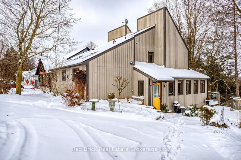 home for sale on 68 MCNAB Street E