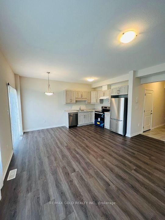 46 Samuel Ave, Pelham, L3B 5N5 | Image 3