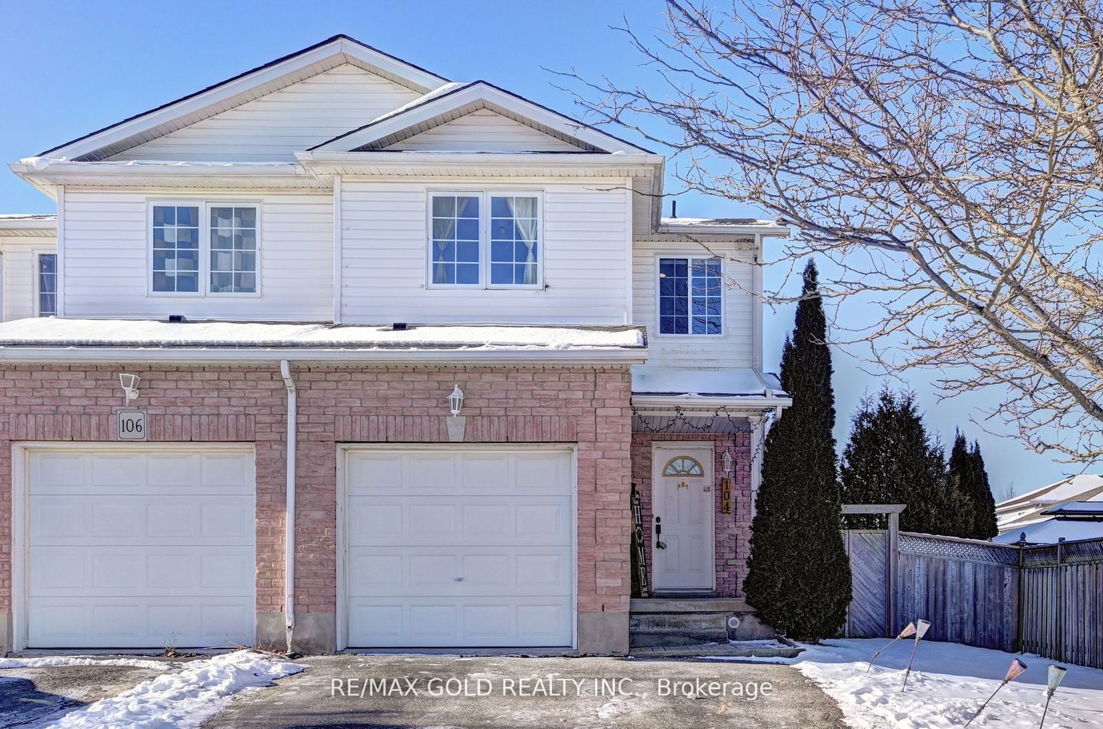 Semi-Detached House for sale at 104 Edgemere Drive, Cambridge, N1P 1E9 - MLS: X11916517