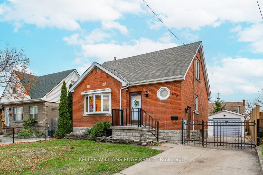 Detached House sold at 678 Brighton Avenue, Hamilton, Parkview, L8H 6H4 - MLS: X11916629