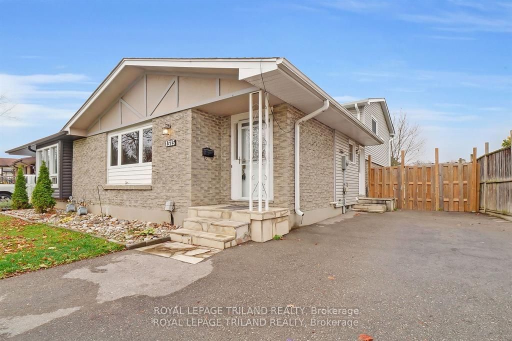 Semi-Detached House sold at 1315 Jalna Boulevard, London, South X, N6E 2G3 - MLS: X11916749