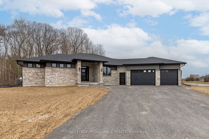 235 Michael's Way, Prince Edward County - Ameliasburgh image-0-0