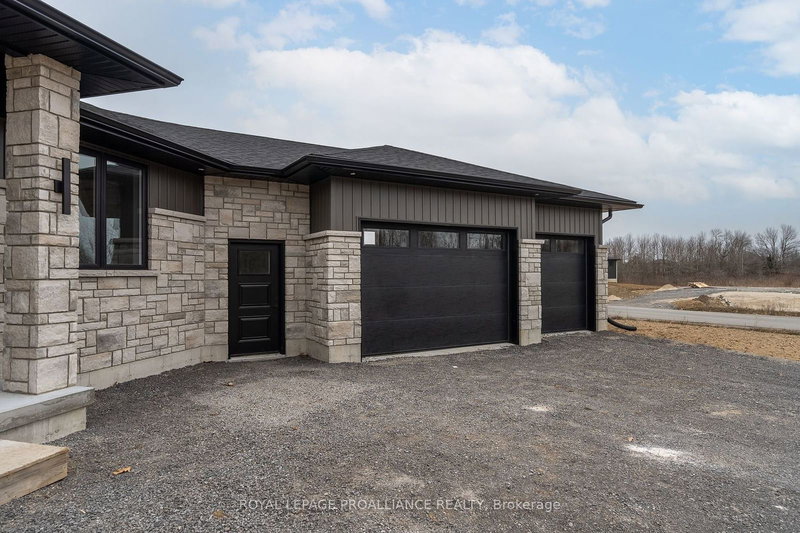 235 Michael's Way, Prince Edward County, K0K 1L0 | Image 2
