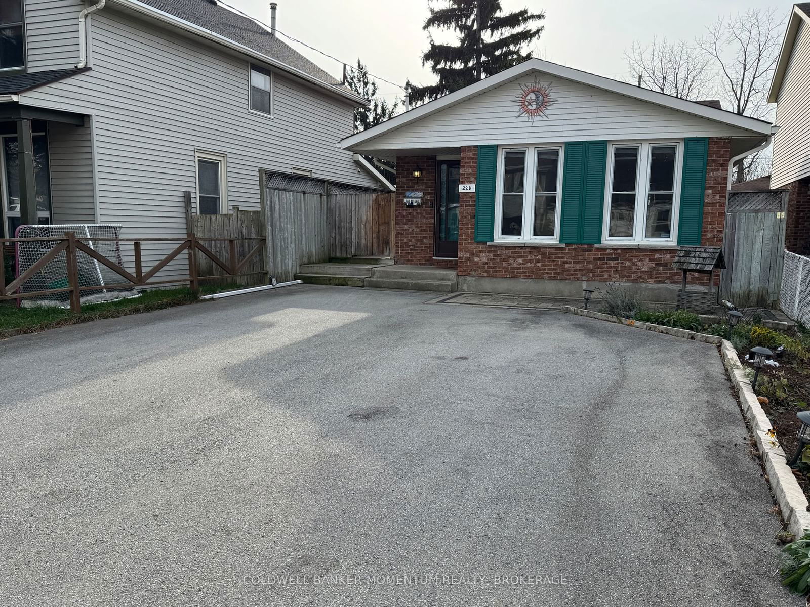 Building at 22 1/2 Durham Drive, St. Catharines, 436 - Port Weller