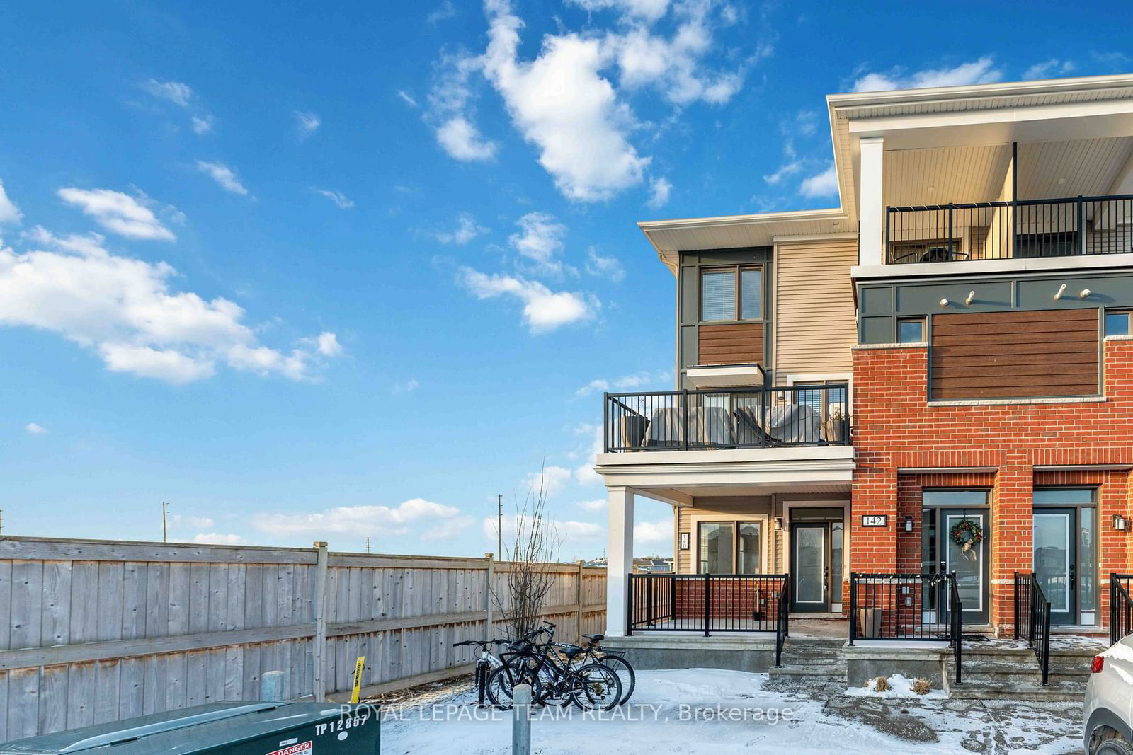 Condo leased at 99-140 Walleye Private, Barrhaven, 7711 - Barrhaven - Half Moon Bay, K2J 6R2 - MLS: X11917085