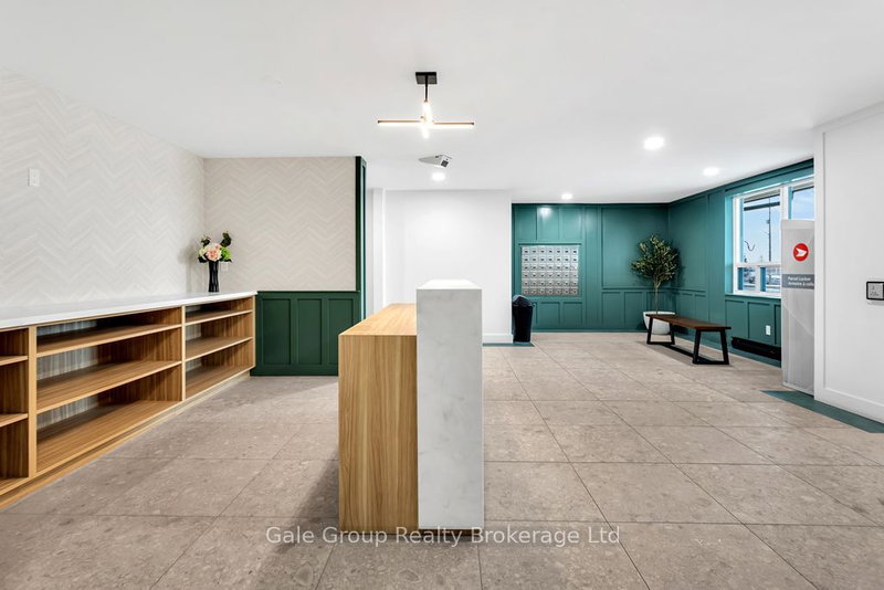 406 - 421 Fairview Dr, Brantford, N3R 7M3 | Image 2