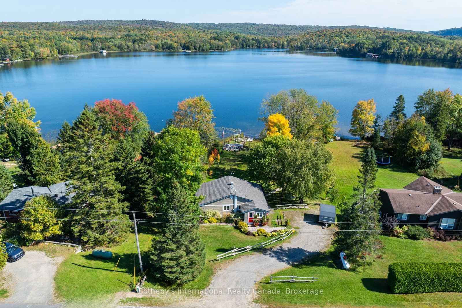 Detached House for sale at 1111 Maplehurst Drive, Lake of Bays, Franklin, P1H 2J6 - MLS: X11917578