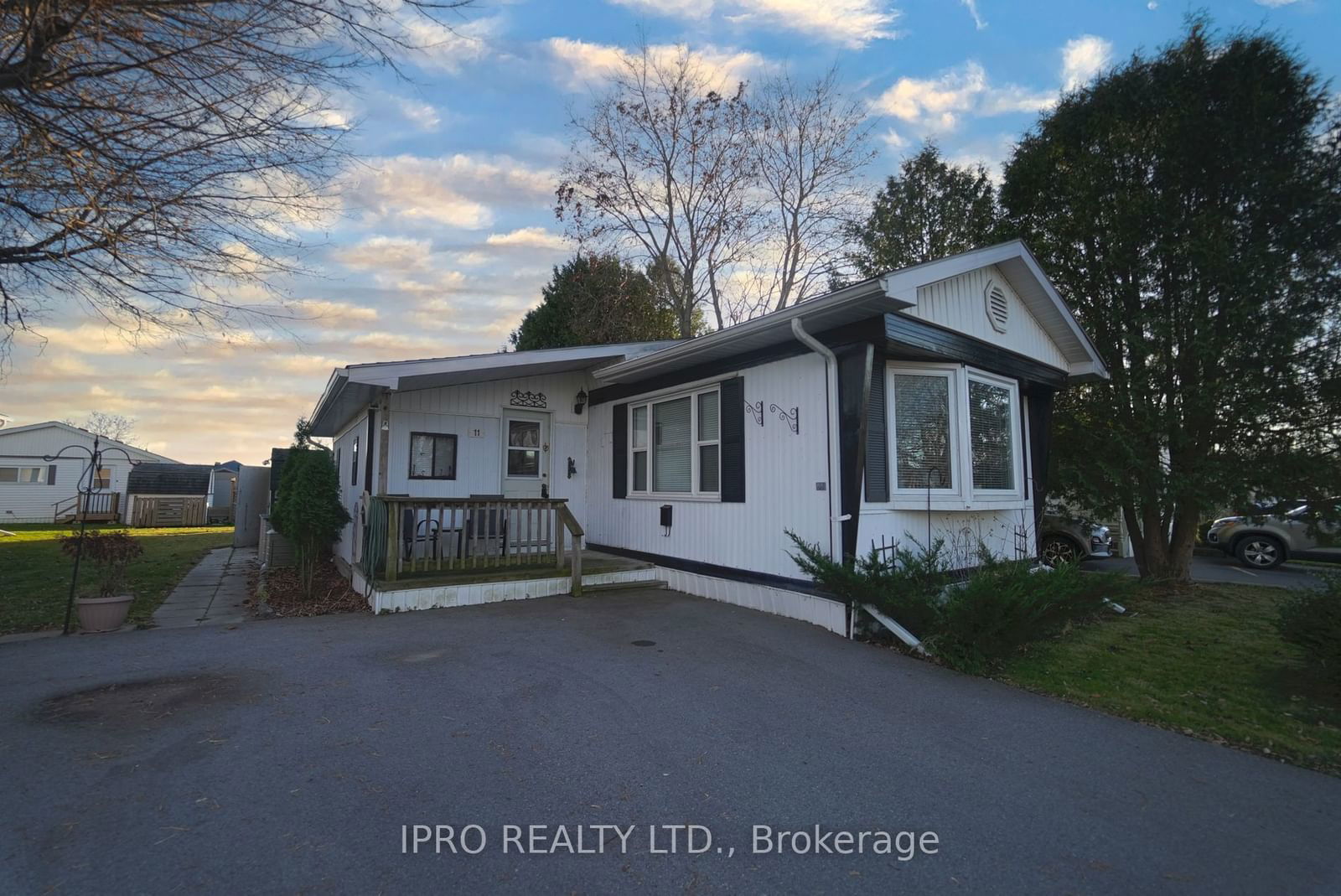 Mobile/Trailer sold at 11 Nightingale Lane, Belleville, K8N 4Z3 - MLS: X11918092