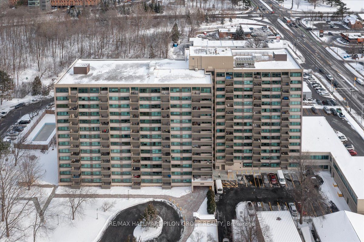 Condo for sale at 715-555 Brittany Drive, Manor Park - Cardinal Glen and Area, 3103 - Viscount Alexander Park, K1K 4C5 - MLS: X11918160