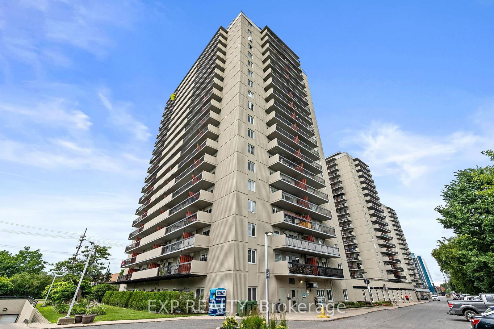 Condo leased at 709-158C McArthur Avenue, Vanier and Kingsview Park, 3404 - Vanier, K1L 8E7 - MLS: X11918804