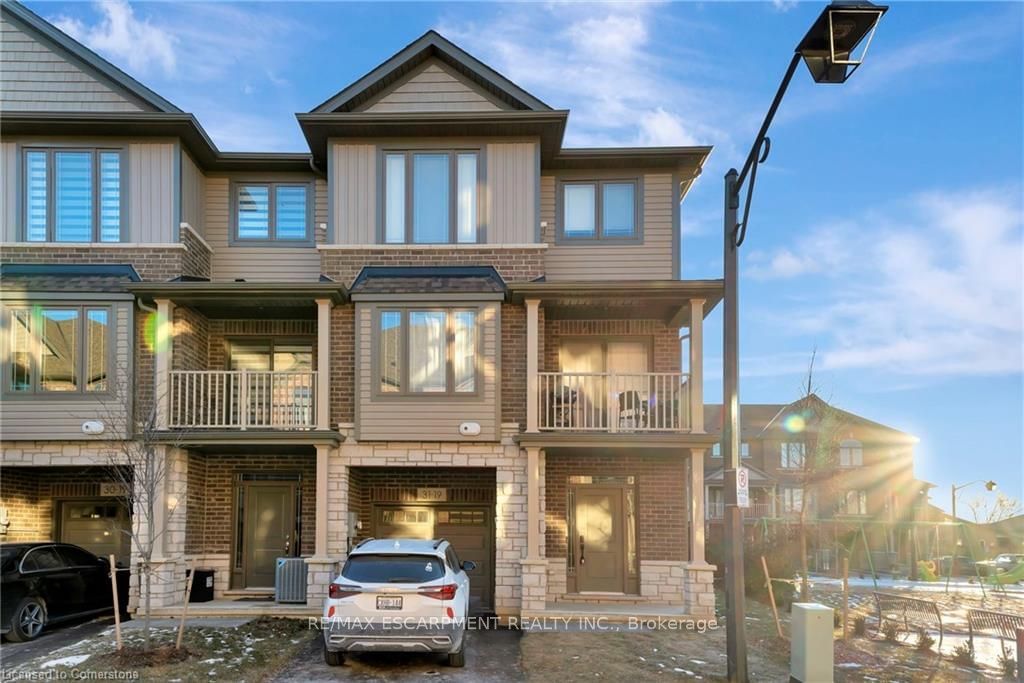 Townhouse for sale at 31-19 Picardy Drive, Hamilton, Stoney Creek, L8J 0M7 - MLS: X11918990