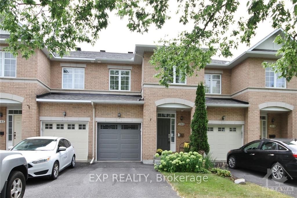 Townhouse leased at 246 BERRIGAN Drive, Barrhaven, 7706 - Barrhaven - Longfields, K2J 5C4 - MLS: X11919281