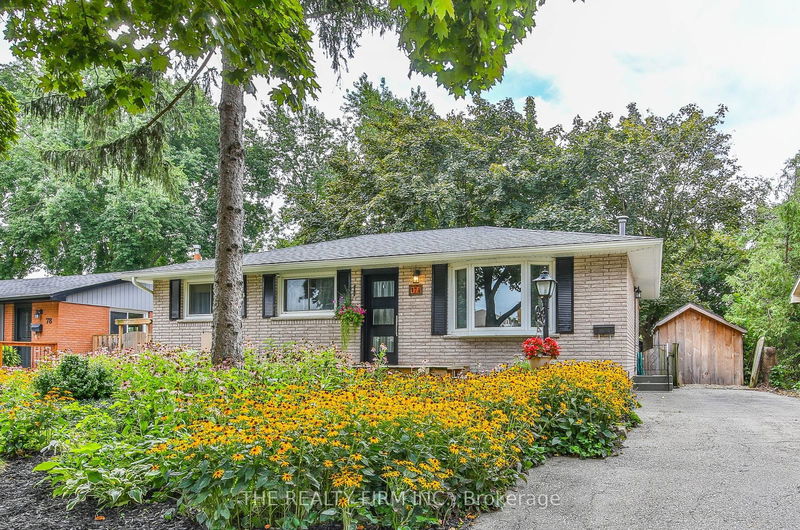 home for sale on 74 Southview Crescent